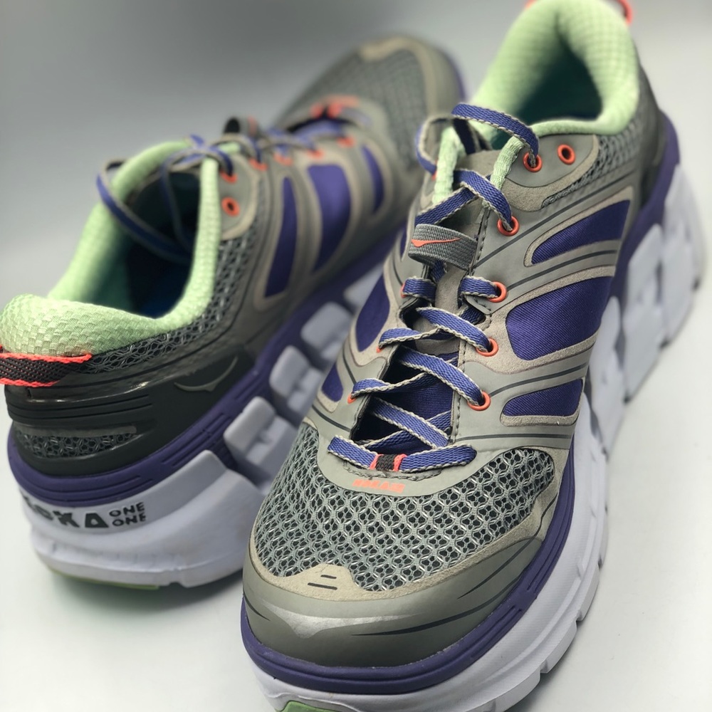 Hoka One One Womens Conquest 2 1007859 GBNCR Gray Purple Running Shoes Sz  10.5
